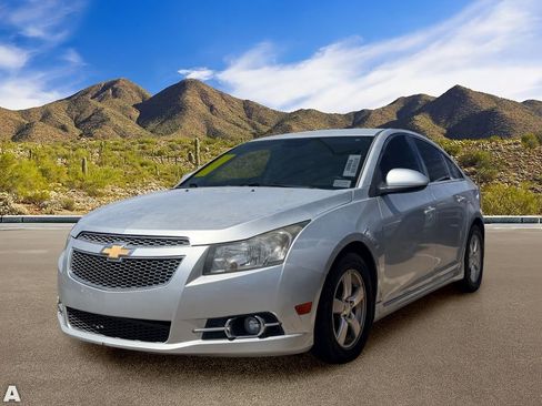 Used 2014 Chevrolet Cruze LT w/ RS Package FWD image 2