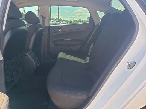 Used 2019 Kia Optima LX FWD image 12