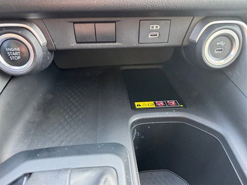 Used 2024 Toyota Grand Highlander XLE image 24