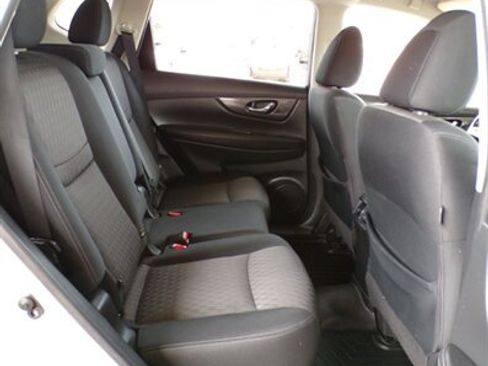 Used 2020 Nissan Rogue SV AWD/4WD image 21