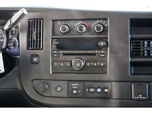 Used 2017 Chevrolet Express 2500 LS image 16