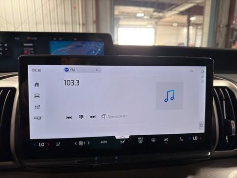New 2027 Ford Expedition Max Active AWD/4WD image 4
