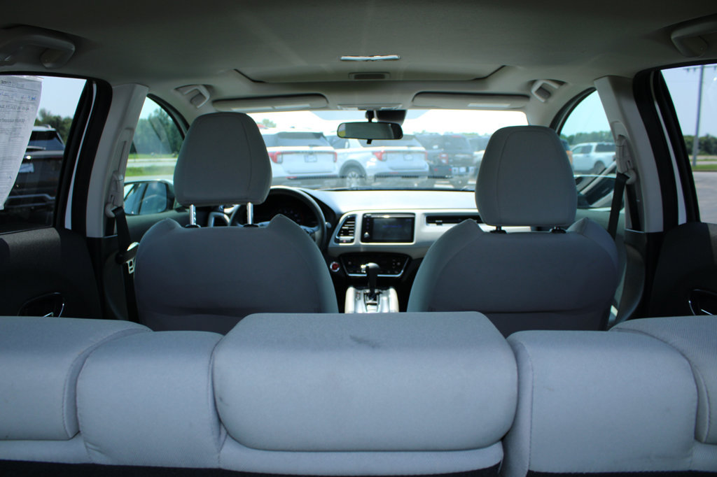 Used 2022 Honda HR-V EX image 12