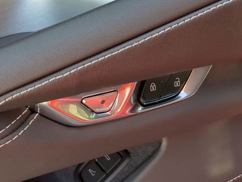 New 2026 Chevrolet Corvette Stingray Coupe w/ Z51 Performance Package image 20