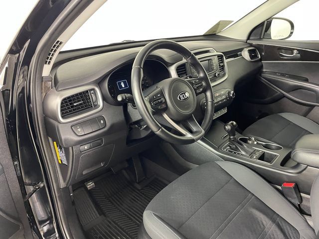 Used 2016 Kia Sorento AWD w/ LX Convenience Package image 3