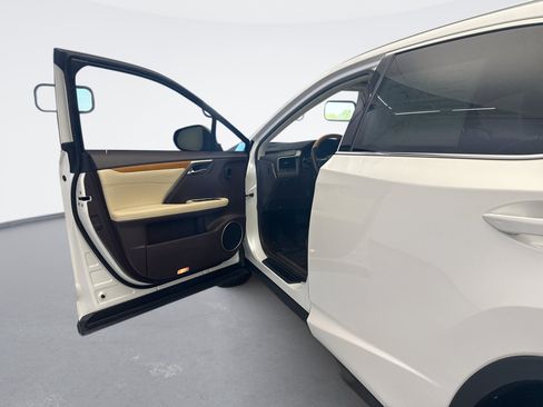 Used 2019 Lexus RX 350 AWD w/ Navigation Package image 9