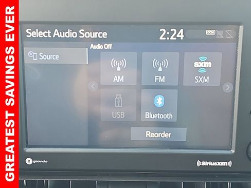 Used 2022 Toyota RAV4 XLE image 22