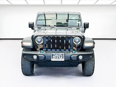 Used 2023 Jeep Wrangler Unlimited AWD/4WD image 2
