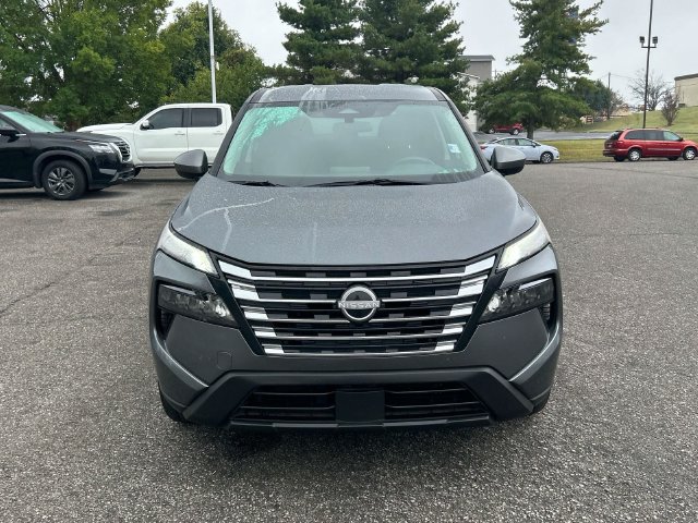 Certified 2025 Nissan Rogue SV AWD/4WD image 9