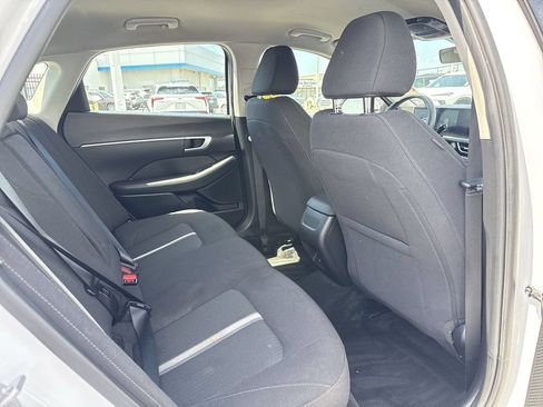 Used 2025 Hyundai Sonata SEL FWD image 32