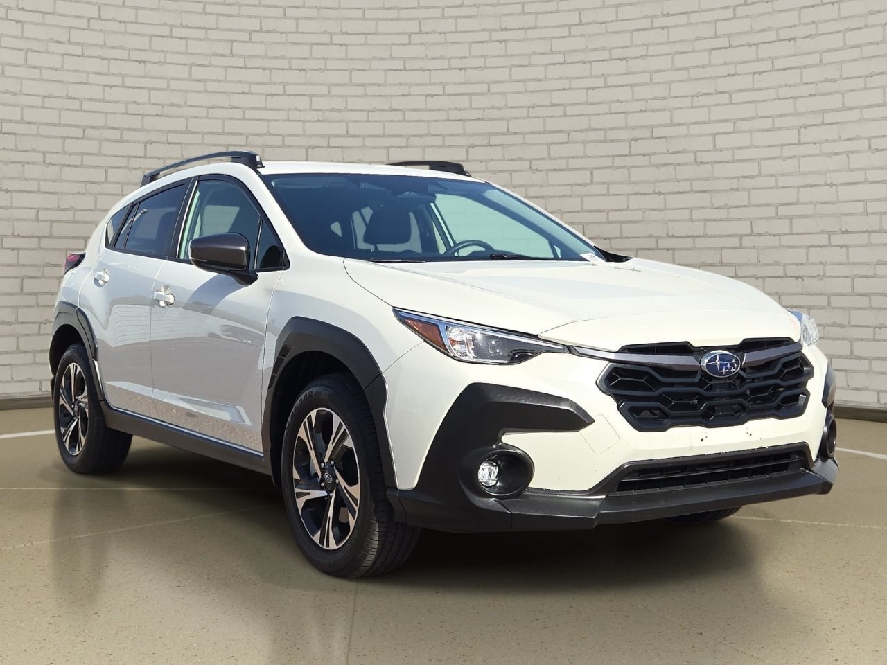 Used 2024 Subaru Crosstrek 2.0i Premium w/ Crosstrek Mirror Package AWD/4WD image 3