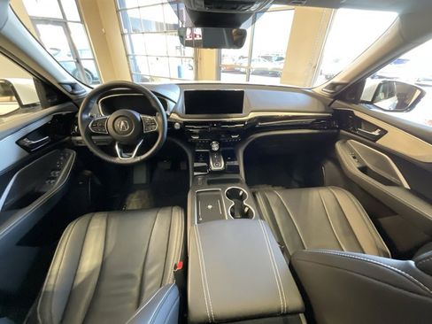 Certified 2025 Acura MDX w/ Technology Package image 9