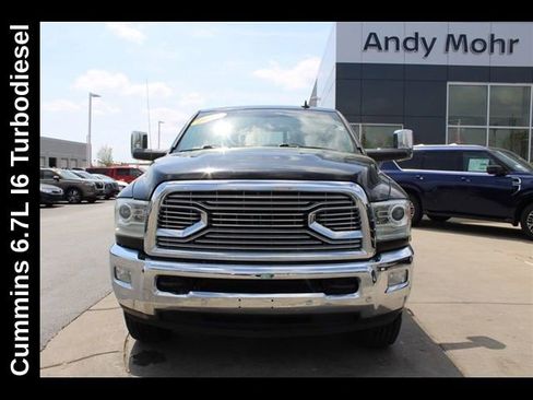 Used 2017 RAM 2500 Laramie w/ Convenience Group AWD/4WD image 2