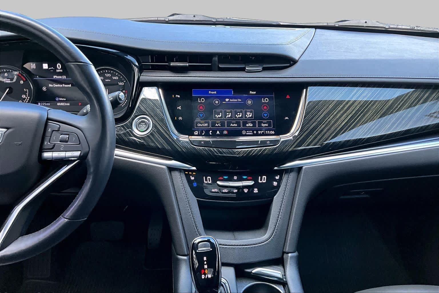 Used 2023 Cadillac XT6 Premium Luxury w/ Technology Package AWD/4WD image 7