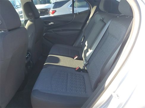 Used 2022 Chevrolet Equinox LT image 28