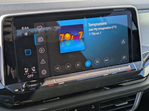 Used 2024 Volkswagen Atlas Cross Sport SE image 22