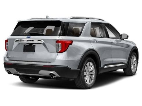 Used 2022 Ford Explorer Limited AWD/4WD image 2
