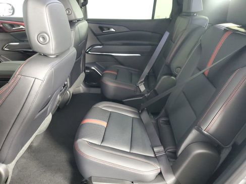 New 2026 Chevrolet Traverse RS image 13