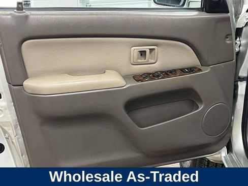 Used 2000 Toyota 4Runner Limited RWD image 15