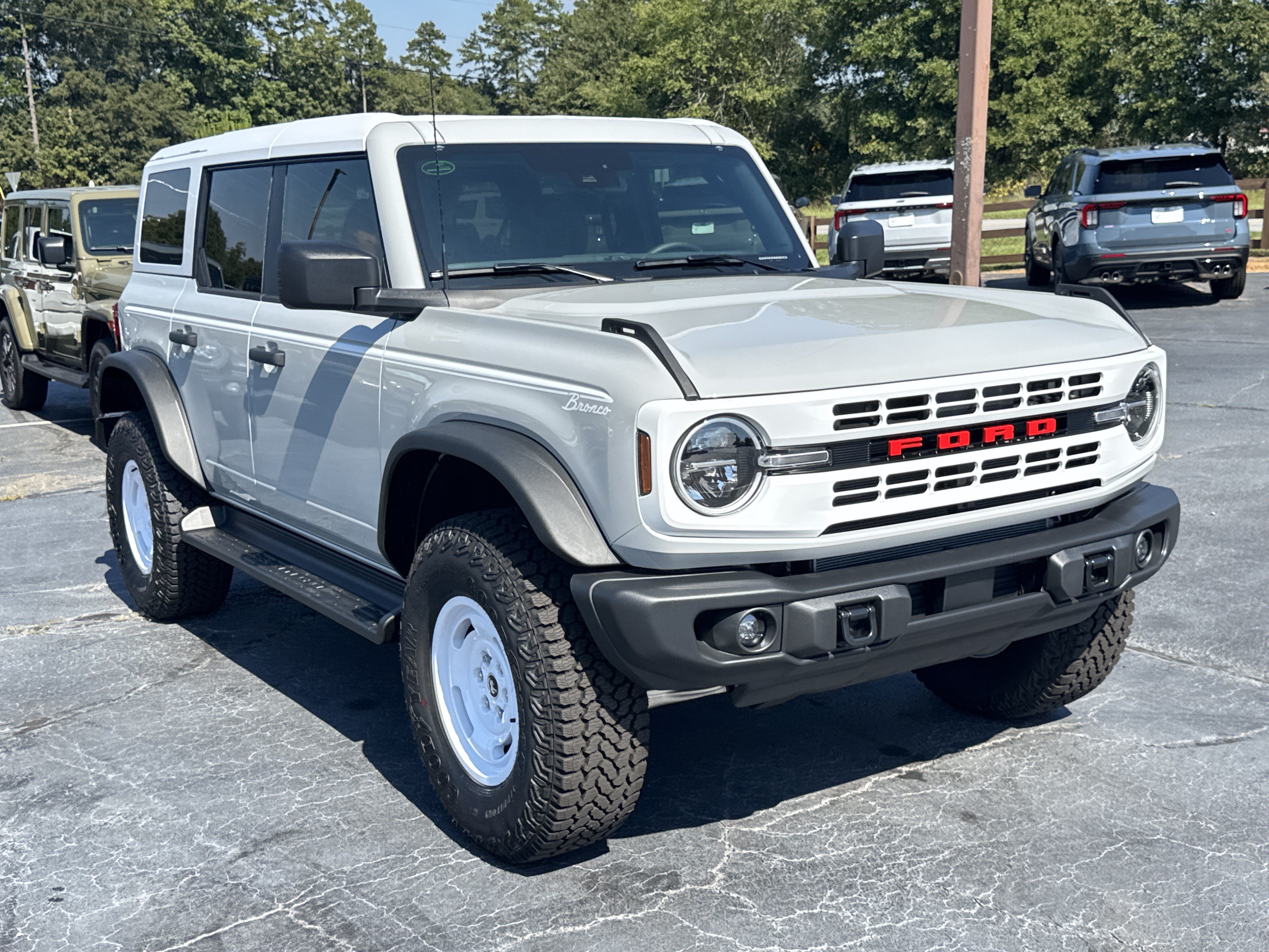 New 2026 Ford Bronco Heritage Edition AWD/4WD image 4
