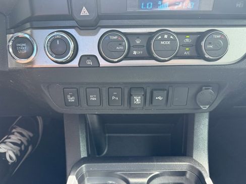 Used 2023 Toyota Tacoma SR image 21