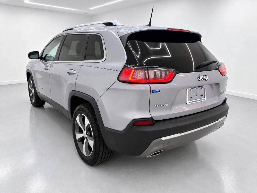 Used 2019 Jeep Cherokee Limited AWD/4WD image 5