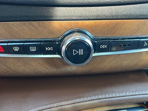 Certified 2023 Volvo XC90 B5 Plus w/ Protection Package image 25