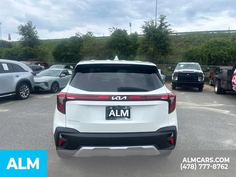 Used 2026 Kia Seltos LX FWD image 6