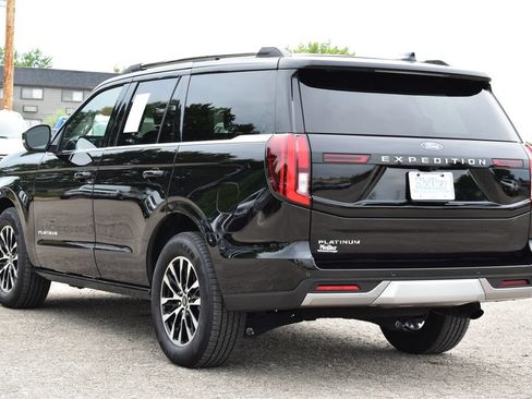 Certified 2025 Ford Expedition Platinum AWD/4WD image 9