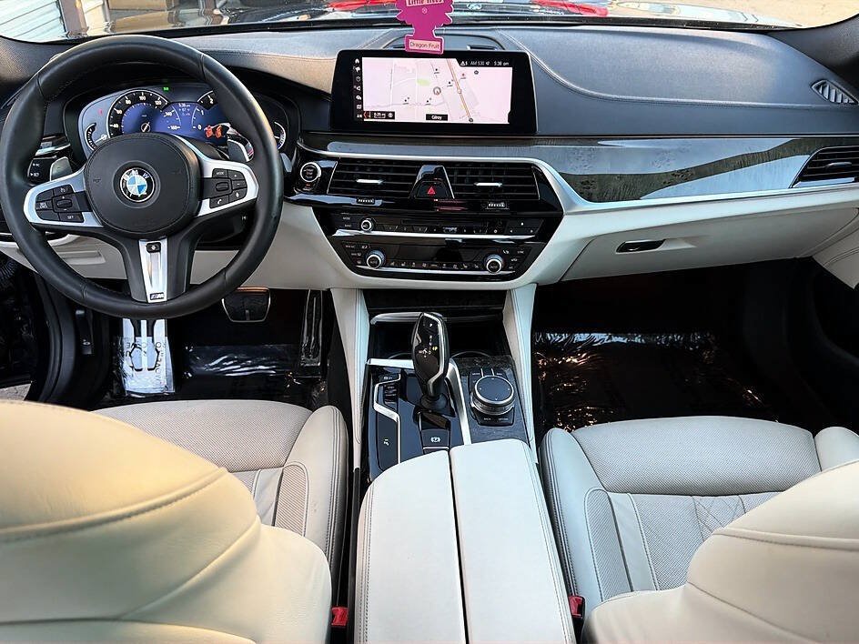 Used 2018 BMW 540i RWD image 7