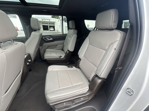 Certified 2022 GMC Yukon XL SLT w/ Max Trailering Package AWD/4WD image 25