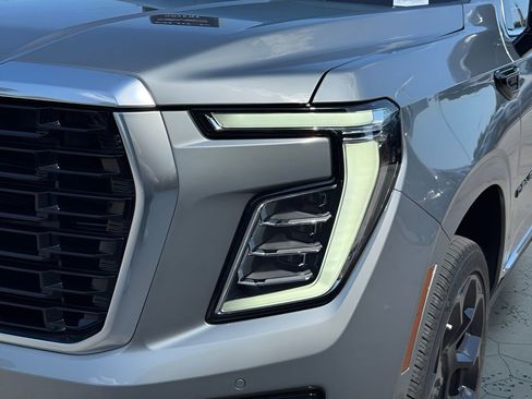 New 2026 GMC Yukon Denali AWD/4WD image 3