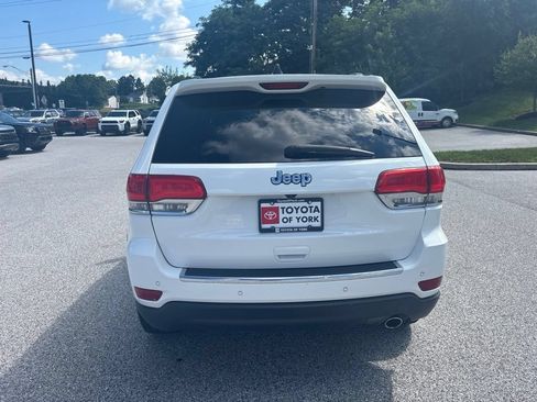 Used 2017 Jeep Grand Cherokee Limited AWD/4WD image 4