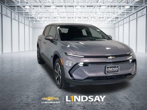 Used 2026 Chevrolet Equinox EV LT w/ Comfort Package AWD/4WD image 4