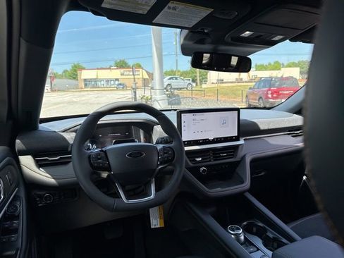 New 2026 Ford Explorer Tremor image 25