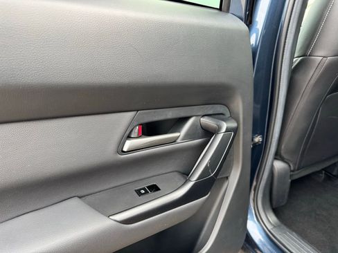 Used 2025 MAZDA CX-50 AWD 2.5 S w/ Premium Package image 23