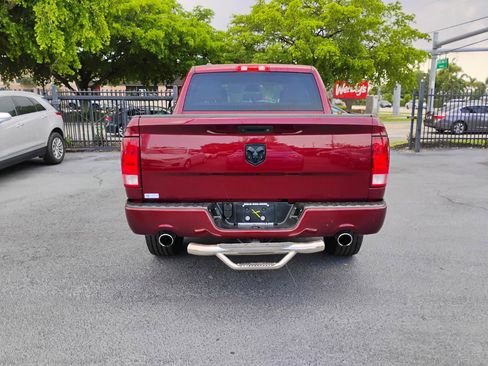 Used 2017 RAM 1500 Express w/ Express Value Package RWD image 4