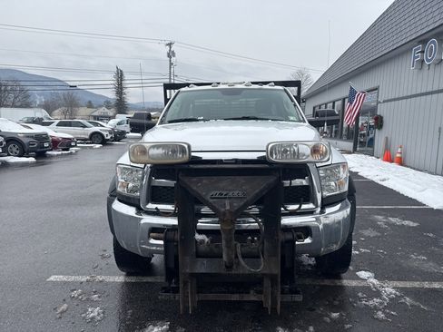 Used 2017 RAM 5500 Tradesman w/ Power & Remote Entry Group image 8