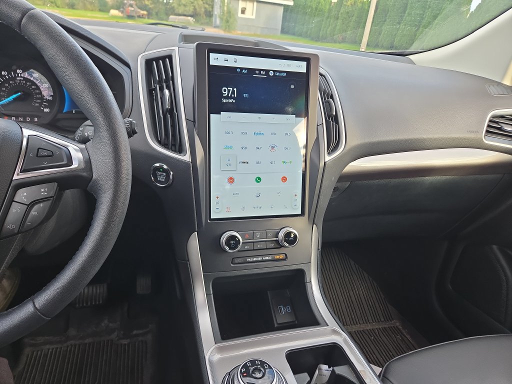 Used 2024 Ford Edge SEL w/ Convenience Package AWD/4WD image 15