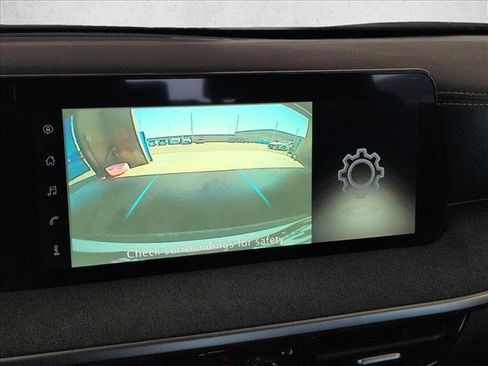 Used 2025 Nissan Kicks SV FWD image 13