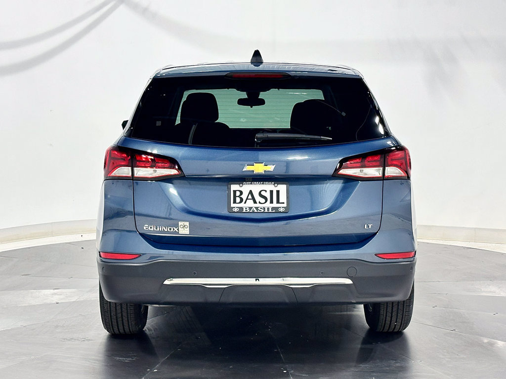 Used 2024 Chevrolet Equinox LT FWD image 12