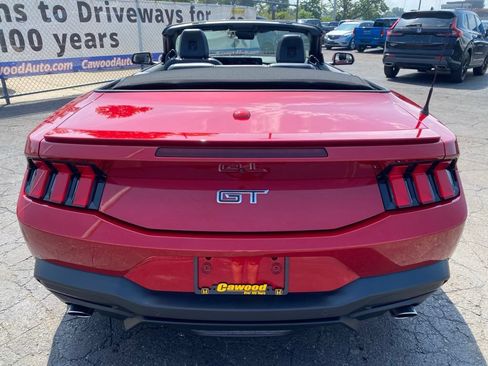 Used 2024 Ford Mustang GT Premium RWD image 3