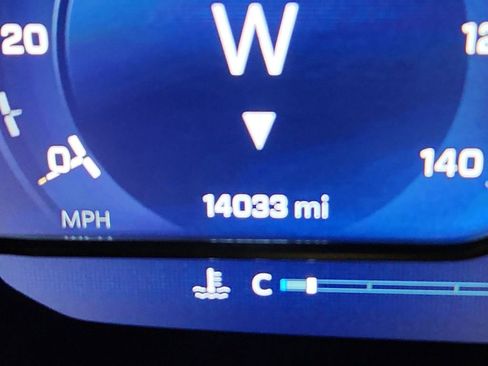 Certified 2024 Chevrolet Suburban Premier w/ Premium Package image 16