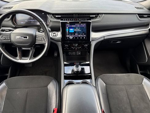 Used 2021 Jeep Grand Cherokee L Laredo image 19