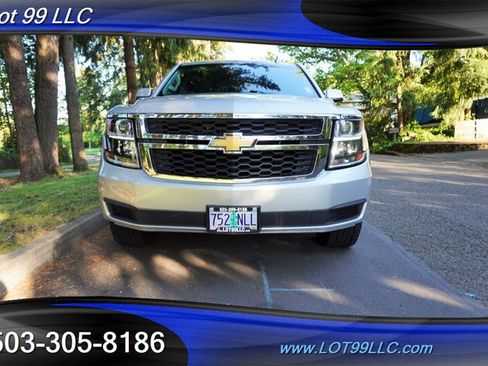 Used 2018 Chevrolet Suburban LT AWD/4WD image 6