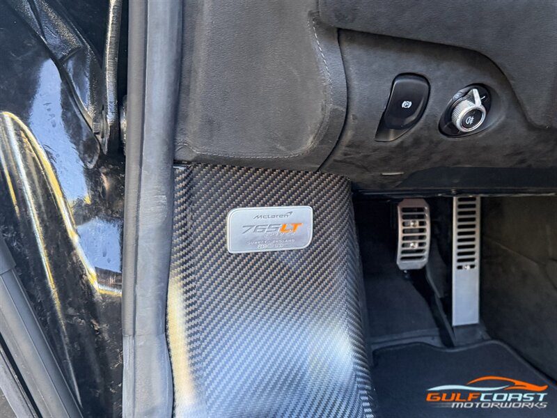 Used 2022 McLaren 765LT RWD image 24
