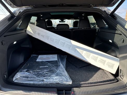 New 2026 Volkswagen Atlas Cross Sport SEL image 4