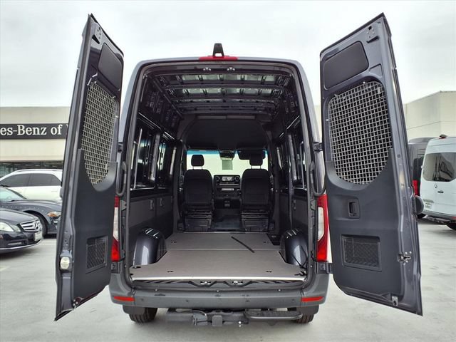 New 2024 Mercedes-Benz Sprinter 2500 image 23