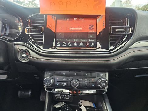 Used 2023 Dodge Durango GT image 26