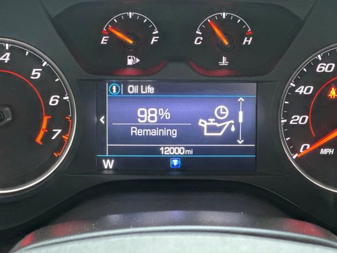 Used 2023 Chevrolet Camaro LT RWD image 17